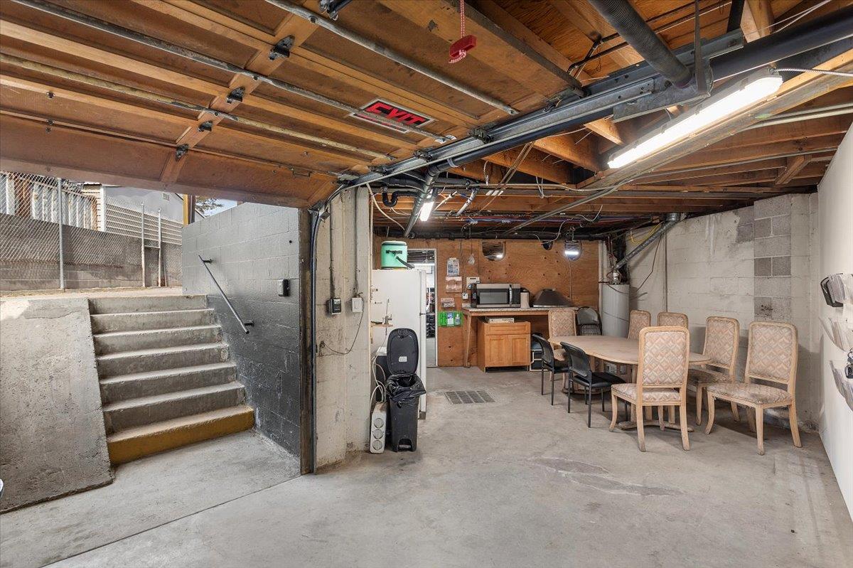 Detail Gallery Image 25 of 76 For 22325 Meekland Ave, Hayward,  CA 94541 - – Beds | – Baths
