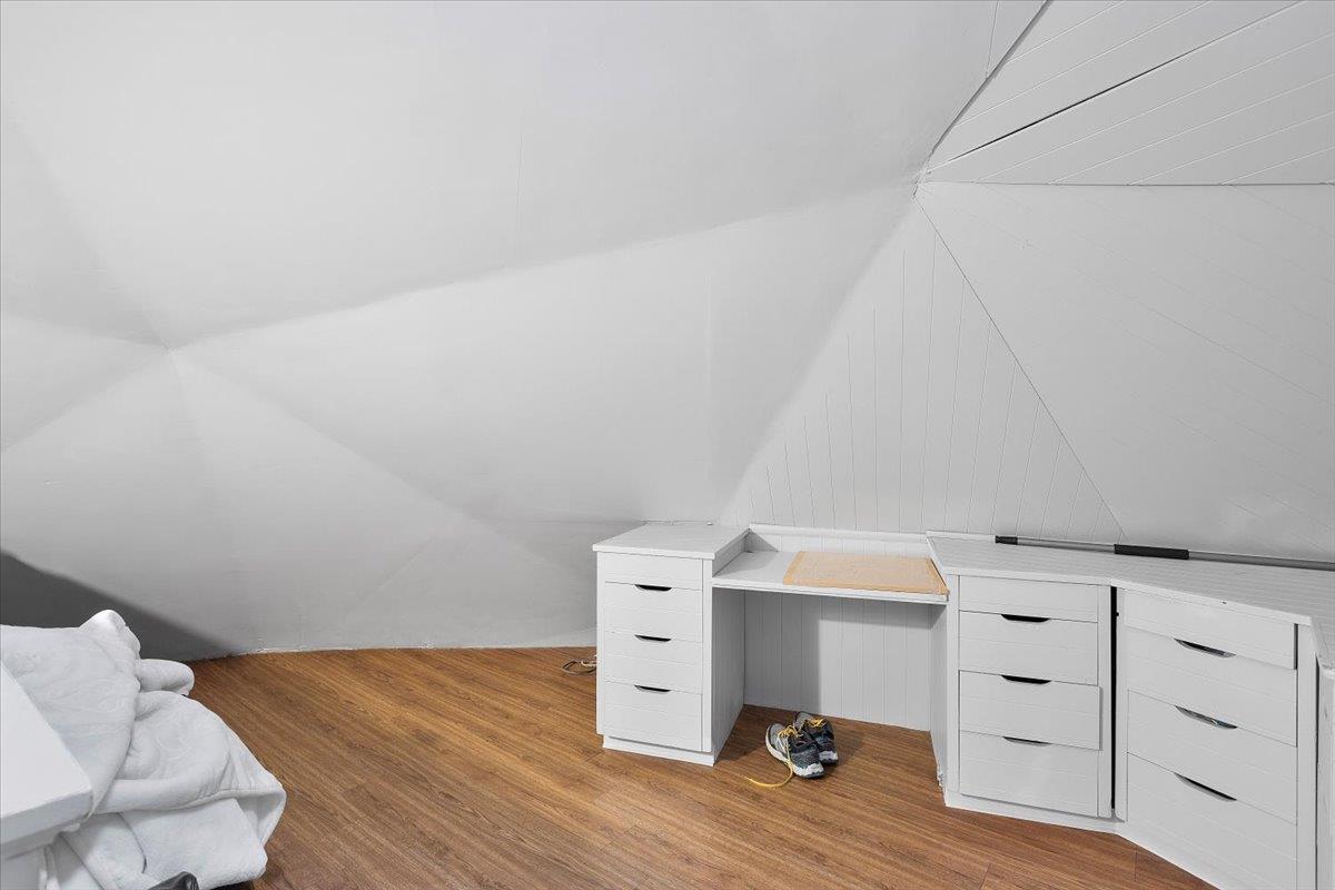 Detail Gallery Image 7 of 76 For 22325 Meekland Ave, Hayward,  CA 94541 - – Beds | – Baths