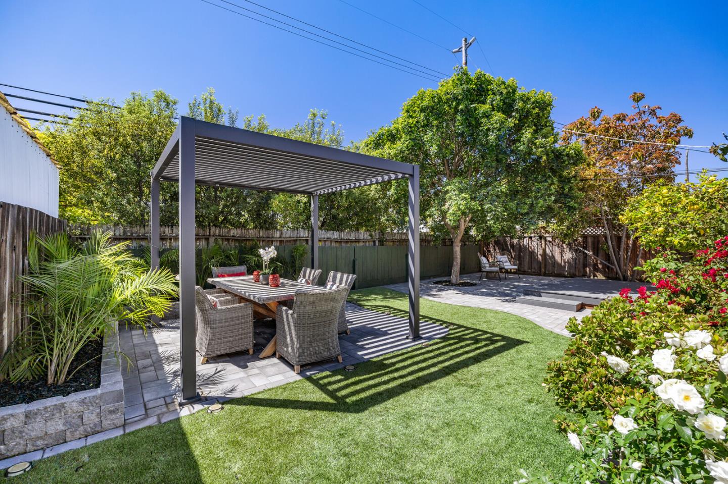 Detail Gallery Image 26 of 45 For 1096 Hawthorne Dr, San Mateo,  CA 94402 - 3 Beds | 2 Baths