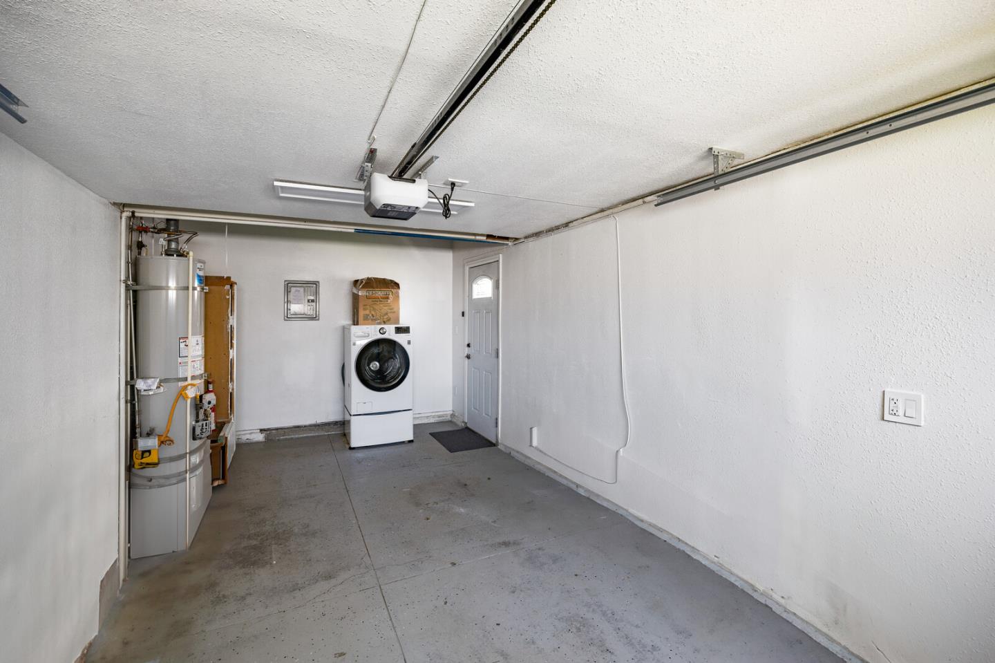 Detail Gallery Image 36 of 45 For 1096 Hawthorne Dr, San Mateo,  CA 94402 - 3 Beds | 2 Baths