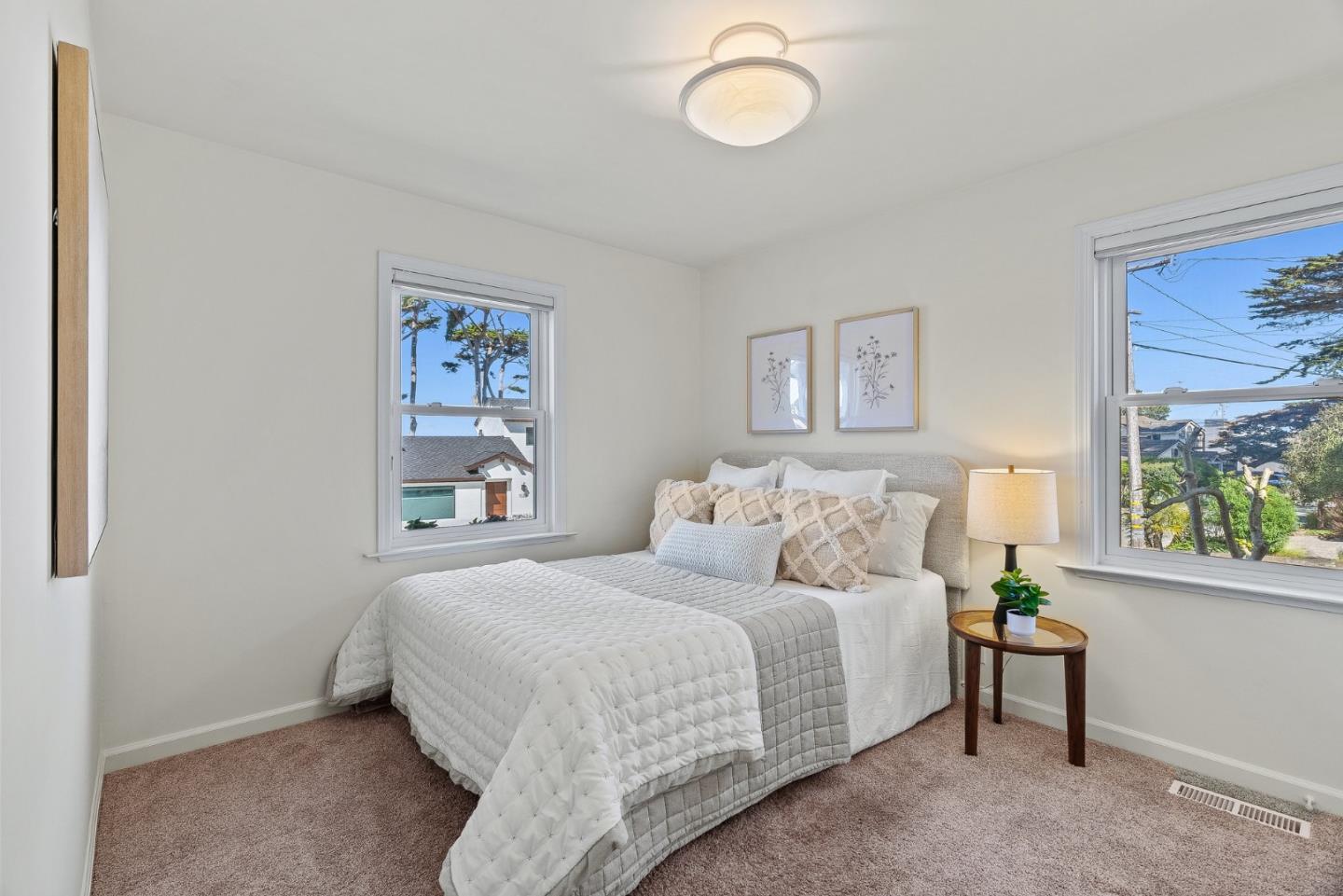 Detail Gallery Image 15 of 31 For 1031 Balboa Ave, Pacific Grove,  CA 93950 - 2 Beds | 2 Baths