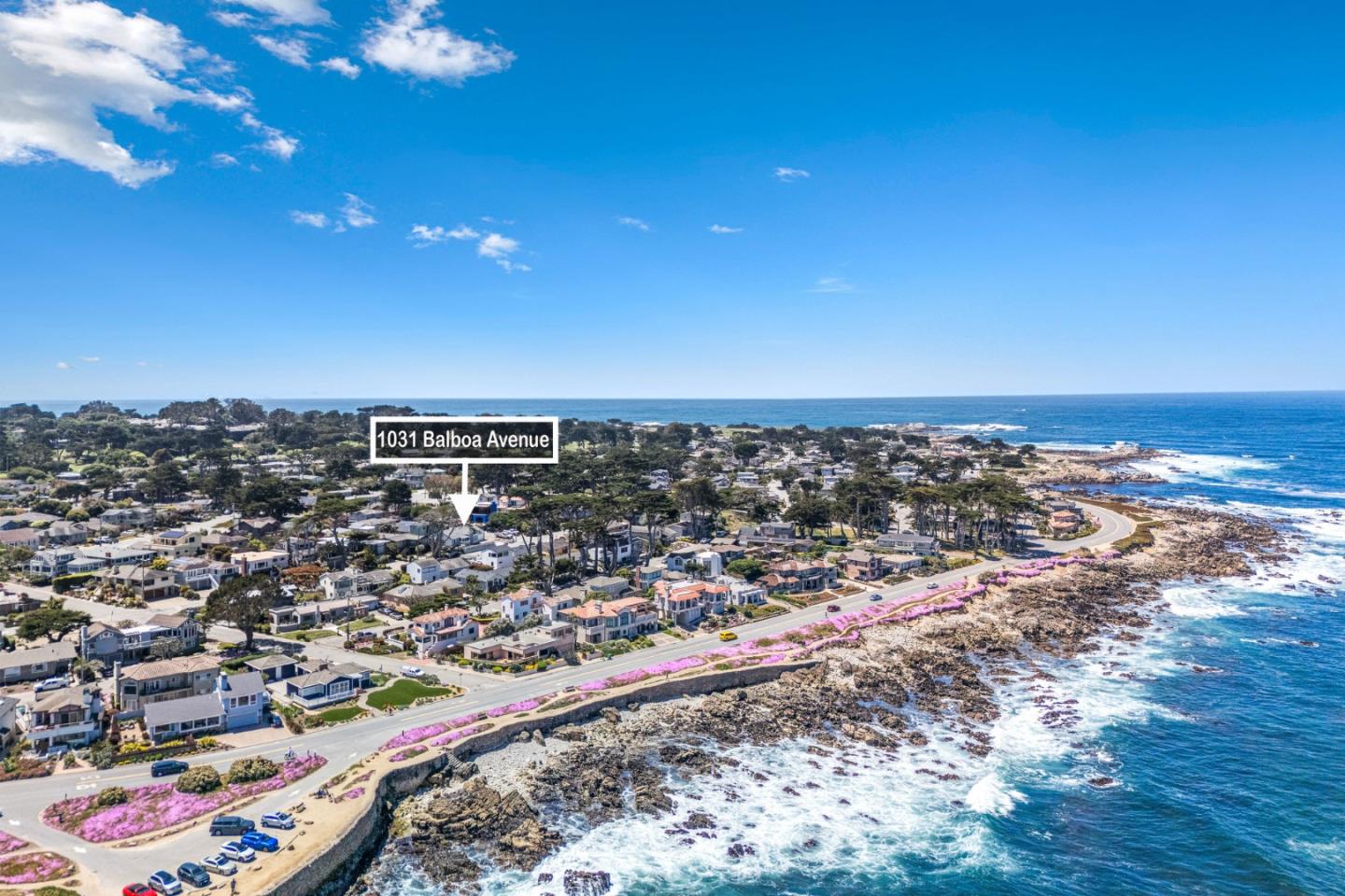 Detail Gallery Image 2 of 31 For 1031 Balboa Ave, Pacific Grove,  CA 93950 - 2 Beds | 2 Baths