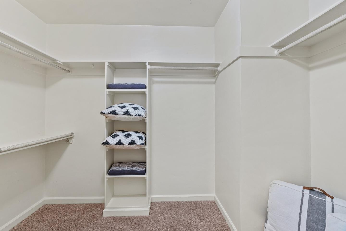 Detail Gallery Image 21 of 31 For 1031 Balboa Ave, Pacific Grove,  CA 93950 - 2 Beds | 2 Baths