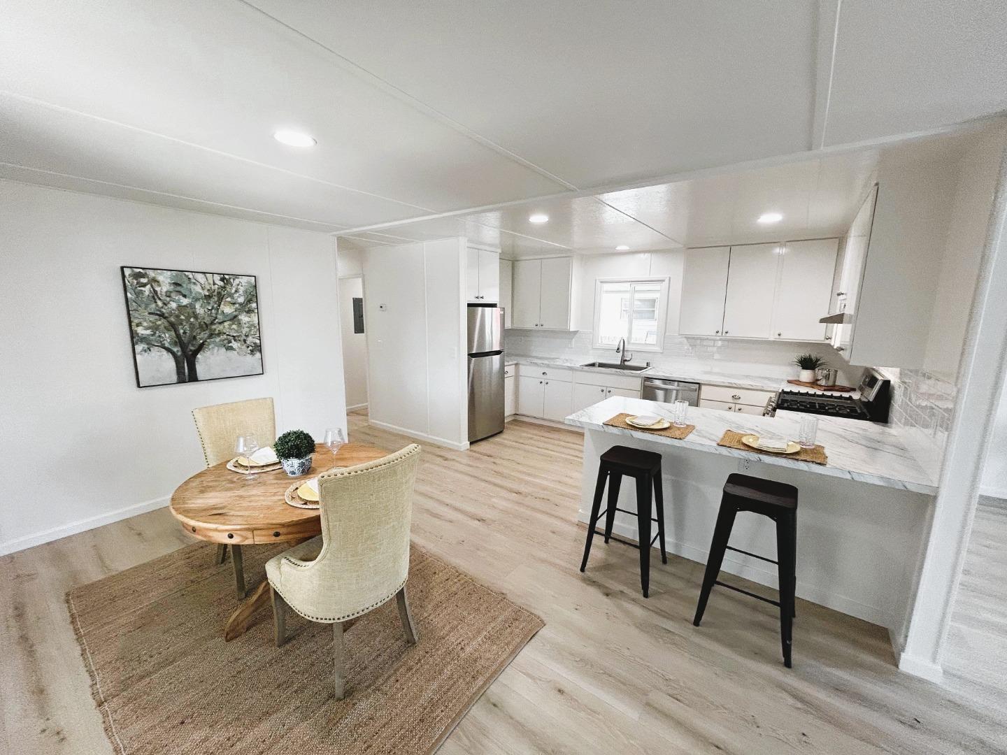 Detail Gallery Image 5 of 14 For 8282 Murray Ave #48,  Gilroy,  CA 95020 - 2 Beds | 2 Baths