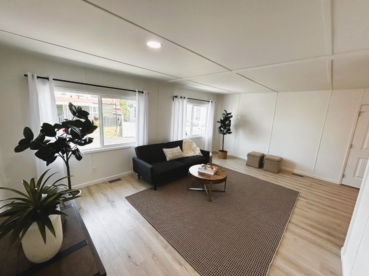 Detail Gallery Image 8 of 14 For 8282 Murray Ave #48,  Gilroy,  CA 95020 - 2 Beds | 2 Baths