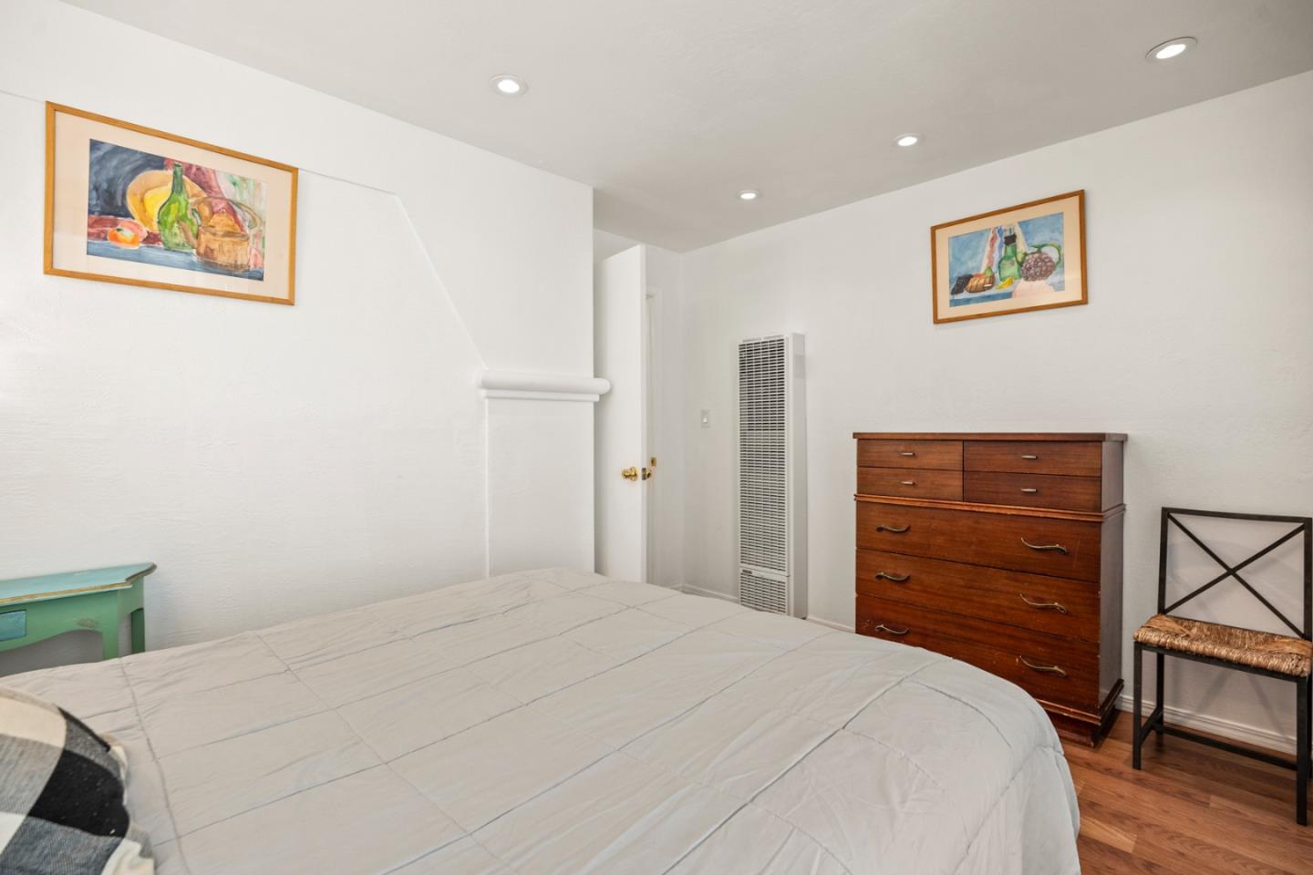 Detail Gallery Image 12 of 43 For 441 W Macarthur Blvd, Oakland,  CA 94609 - – Beds | – Baths