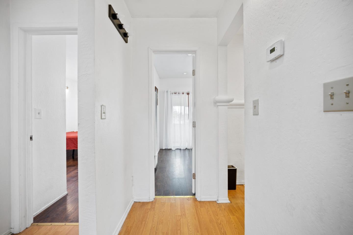 Detail Gallery Image 15 of 43 For 441 W Macarthur Blvd, Oakland,  CA 94609 - – Beds | – Baths
