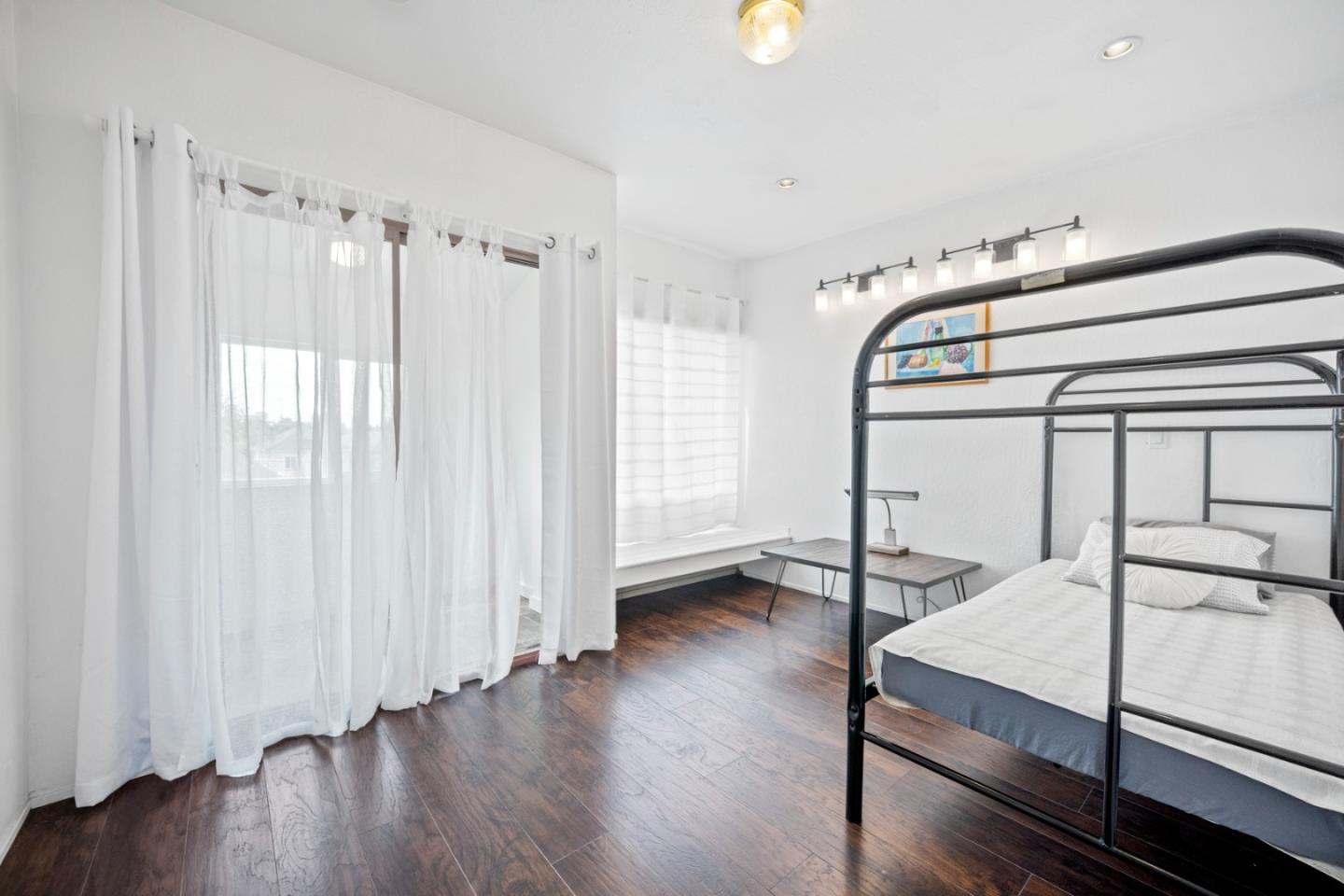 Detail Gallery Image 18 of 43 For 441 W Macarthur Blvd, Oakland,  CA 94609 - – Beds | – Baths