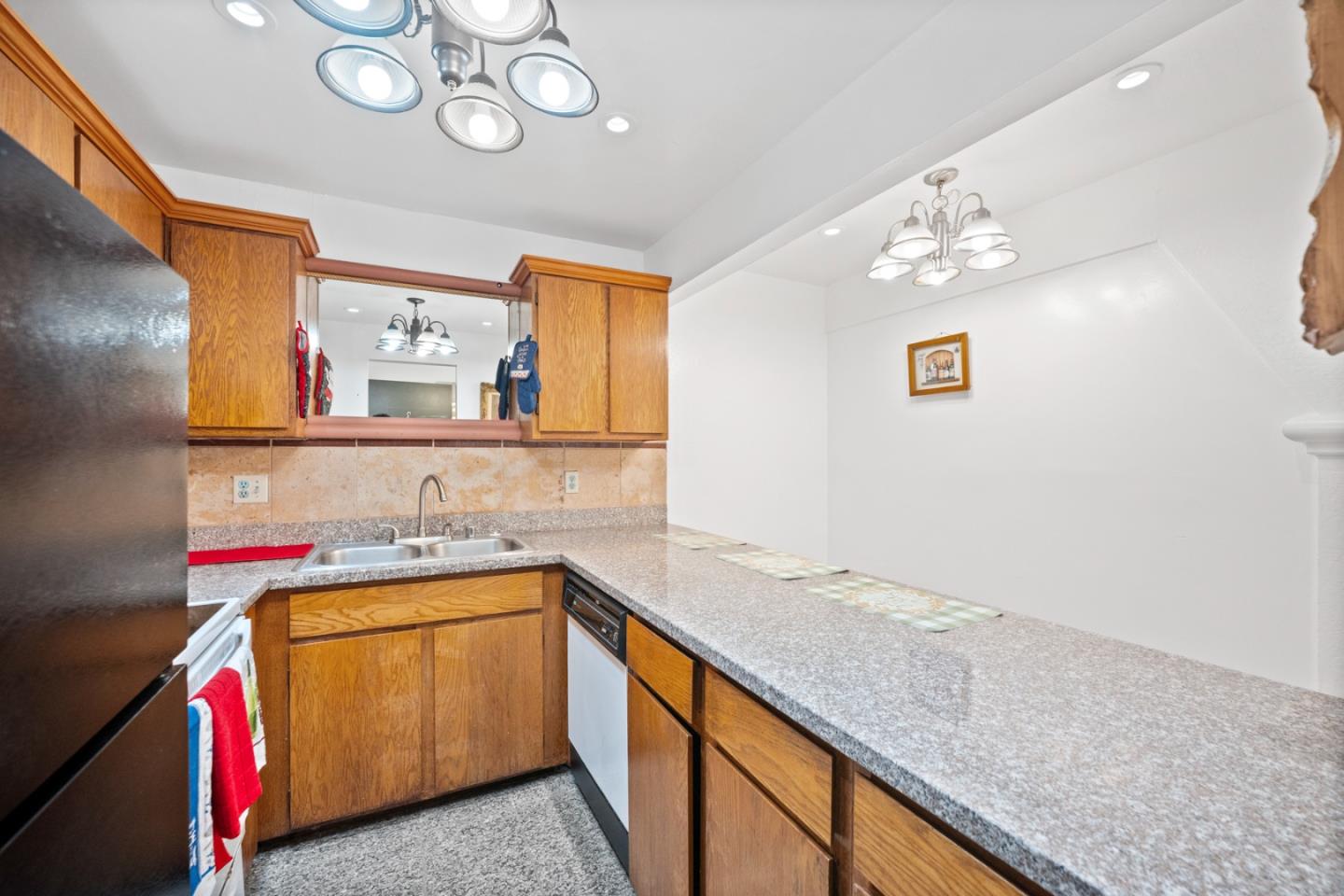 Detail Gallery Image 29 of 43 For 441 W Macarthur Blvd, Oakland,  CA 94609 - – Beds | – Baths