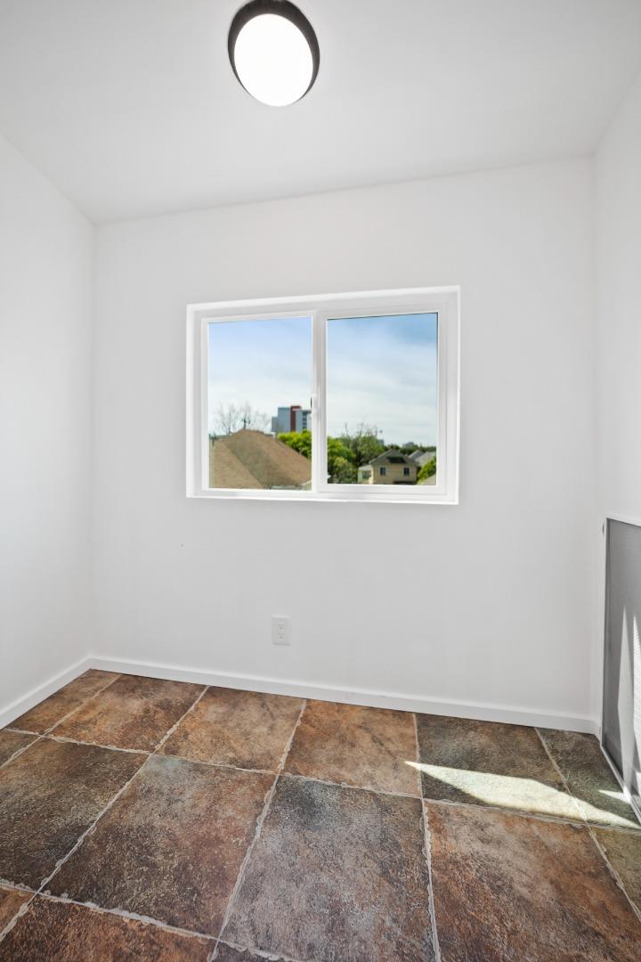 Detail Gallery Image 40 of 43 For 441 W Macarthur Blvd, Oakland,  CA 94609 - – Beds | – Baths