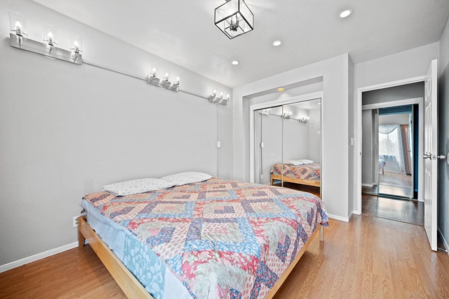 Detail Gallery Image 42 of 43 For 441 W Macarthur Blvd, Oakland,  CA 94609 - – Beds | – Baths