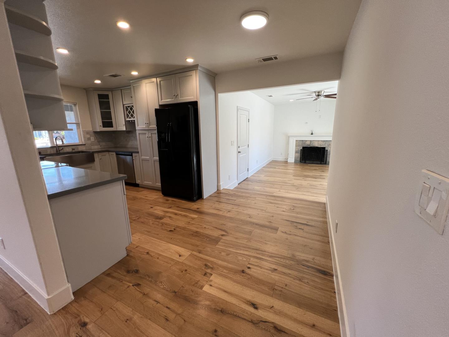 Detail Gallery Image 7 of 27 For 1543 Higate Dr, San Jose,  CA 95122 - 4 Beds | 2 Baths