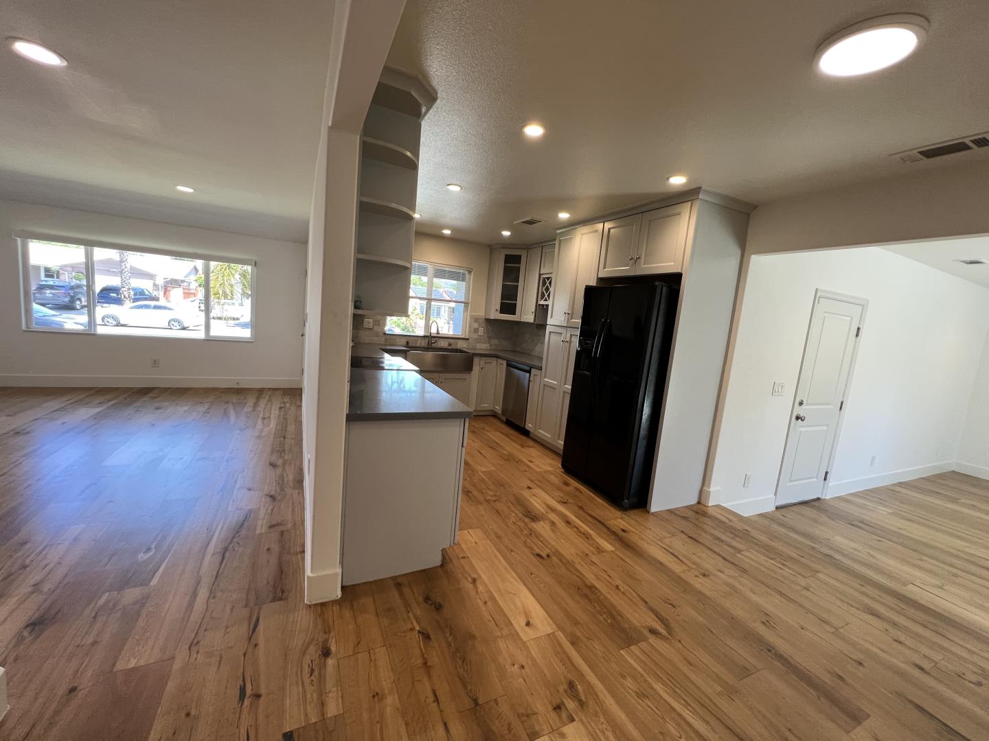Detail Gallery Image 8 of 27 For 1543 Higate Dr, San Jose,  CA 95122 - 4 Beds | 2 Baths