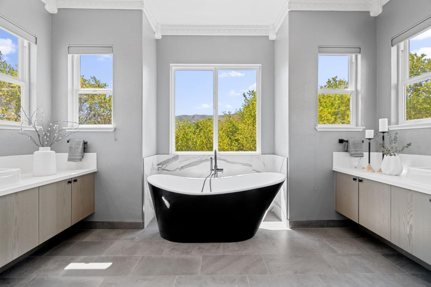 Detail Gallery Image 30 of 52 For 165 Golden Eagle Ln, Brisbane,  CA 94005 - 4 Beds | 2/1 Baths