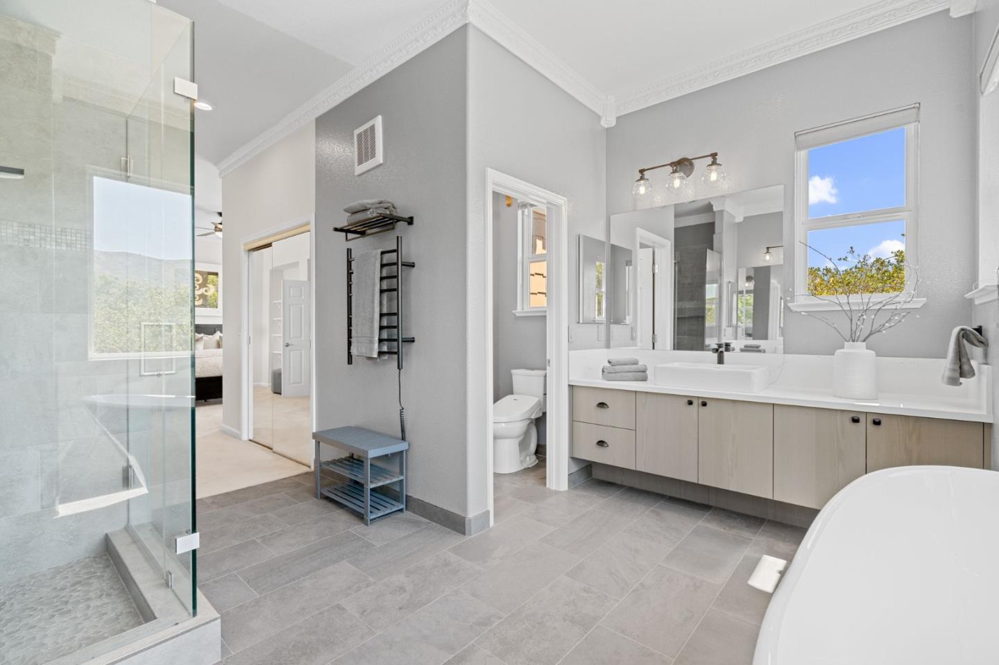 Detail Gallery Image 32 of 52 For 165 Golden Eagle Ln, Brisbane,  CA 94005 - 4 Beds | 2/1 Baths