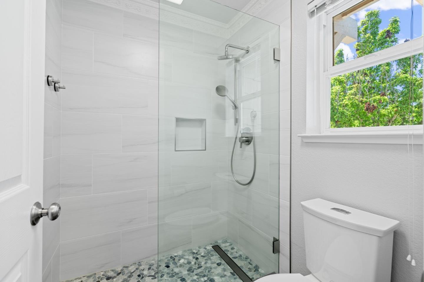 Detail Gallery Image 41 of 52 For 165 Golden Eagle Ln, Brisbane,  CA 94005 - 4 Beds | 2/1 Baths