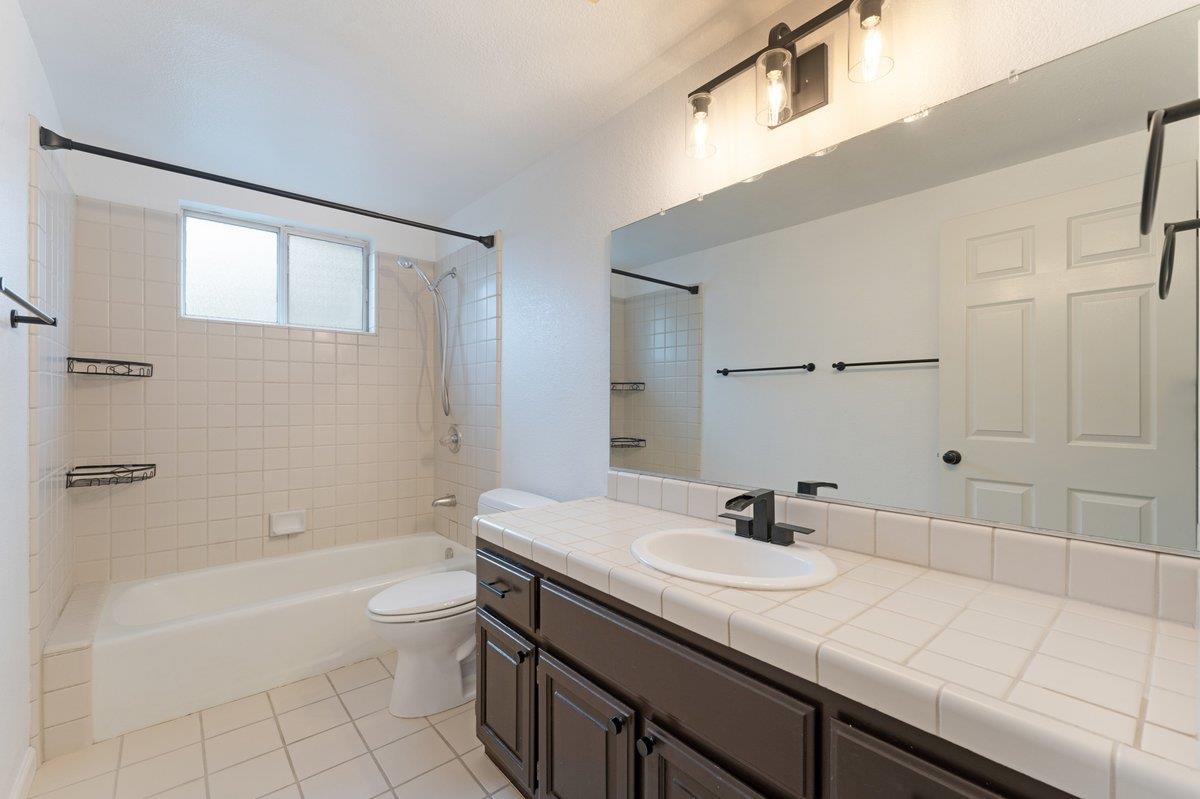 Detail Gallery Image 26 of 44 For 1473 Pami Ln, Santa Cruz,  CA 95062 - 2 Beds | 2/1 Baths
