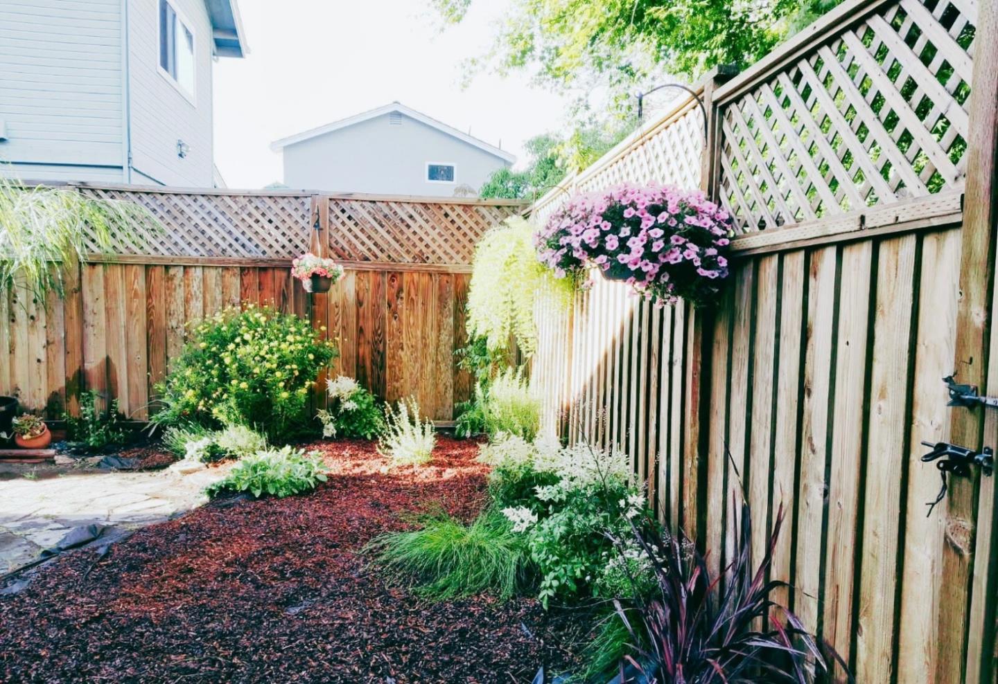 Detail Gallery Image 33 of 44 For 1473 Pami Ln, Santa Cruz,  CA 95062 - 2 Beds | 2/1 Baths