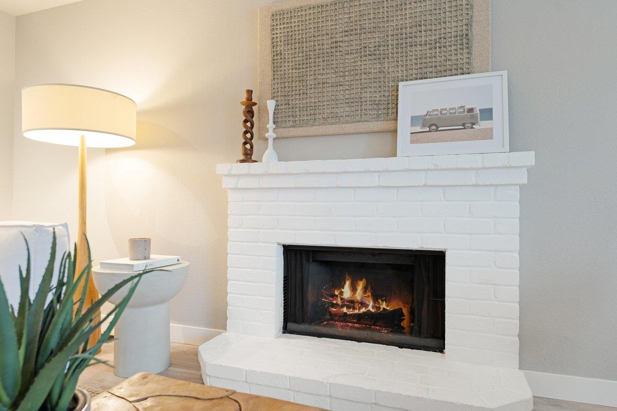 Detail Gallery Image 6 of 44 For 1473 Pami Ln, Santa Cruz,  CA 95062 - 2 Beds | 2/1 Baths