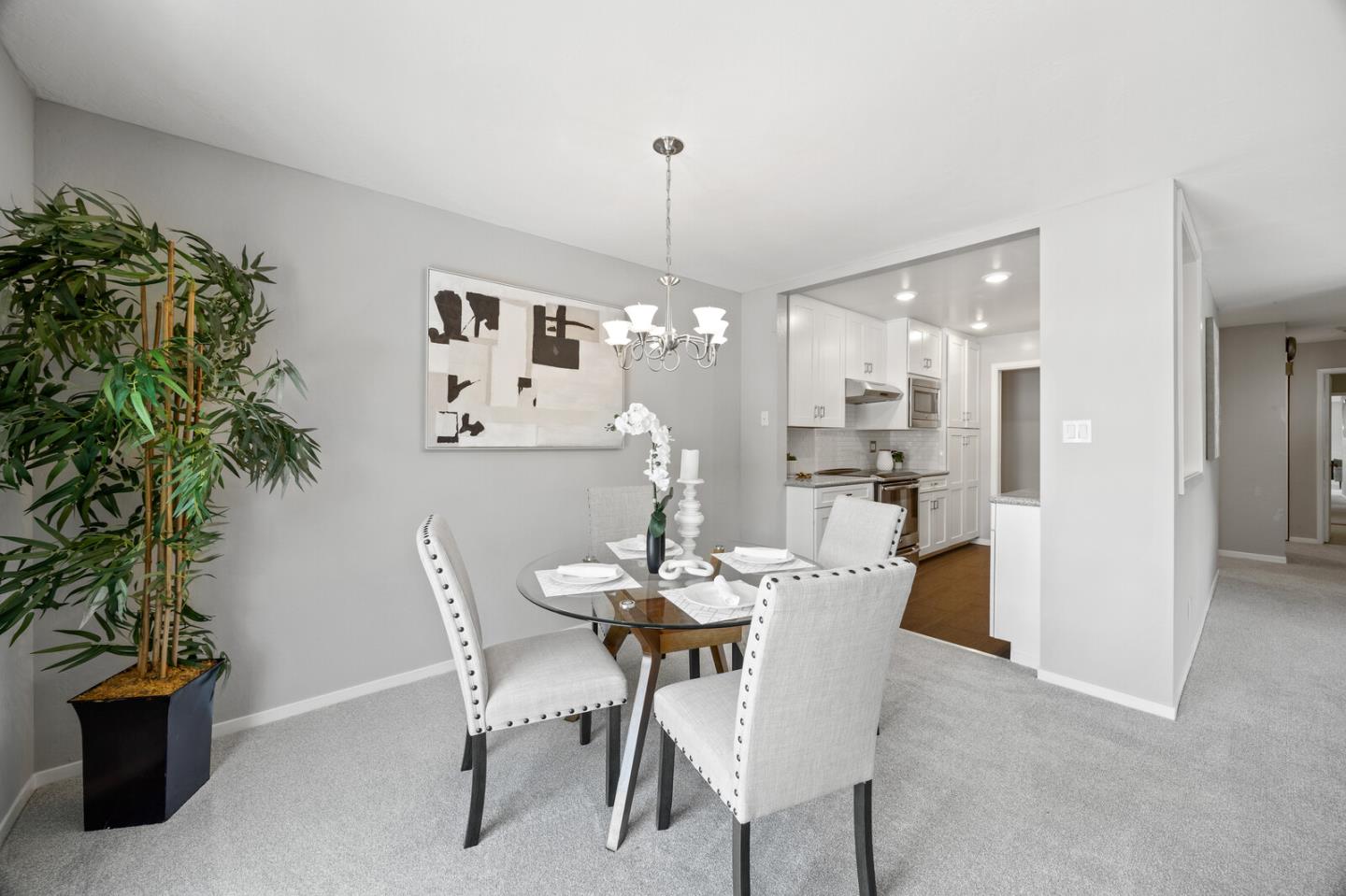 Detail Gallery Image 11 of 32 For 1456 San Carlos Ave #202,  San Carlos,  CA 94070 - 2 Beds | 2 Baths