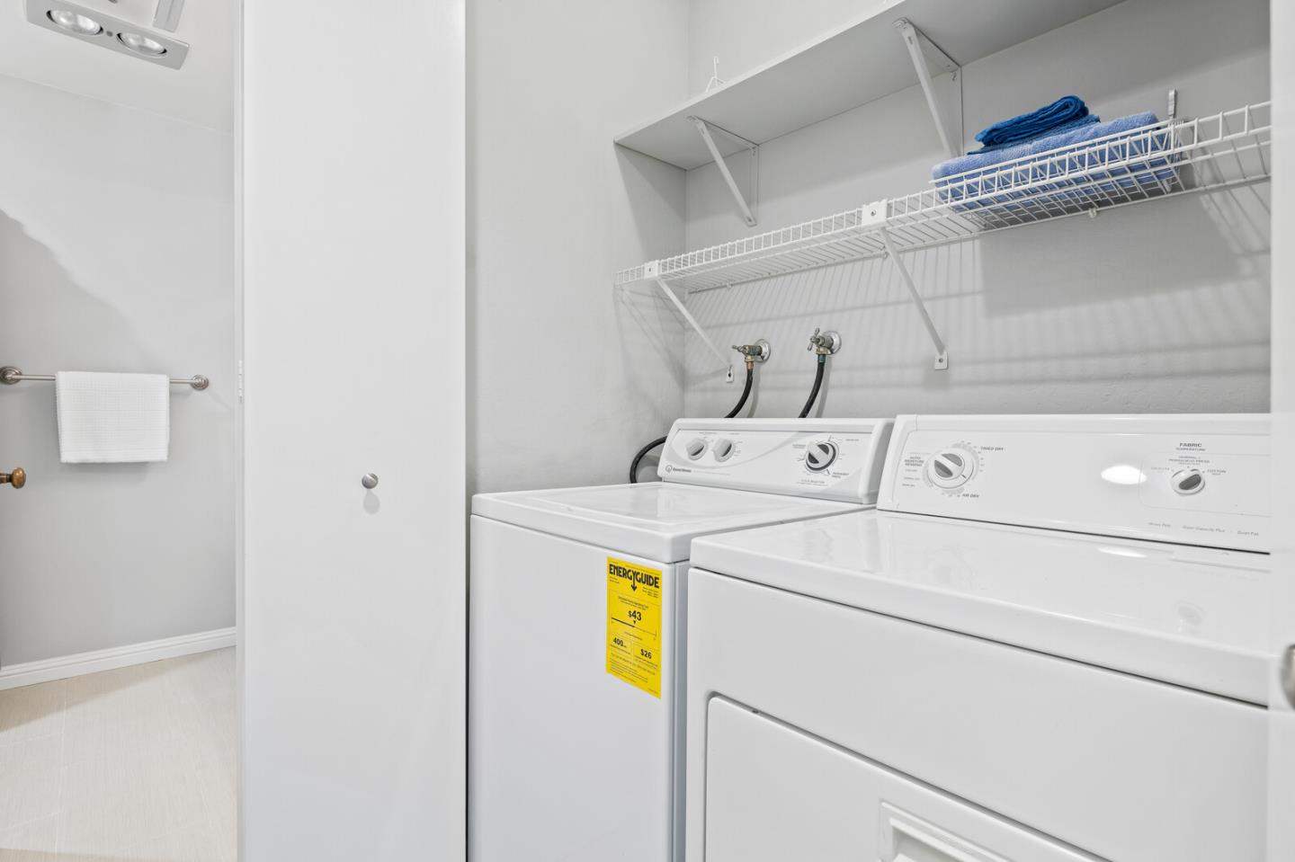Detail Gallery Image 15 of 32 For 1456 San Carlos Ave #202,  San Carlos,  CA 94070 - 2 Beds | 2 Baths