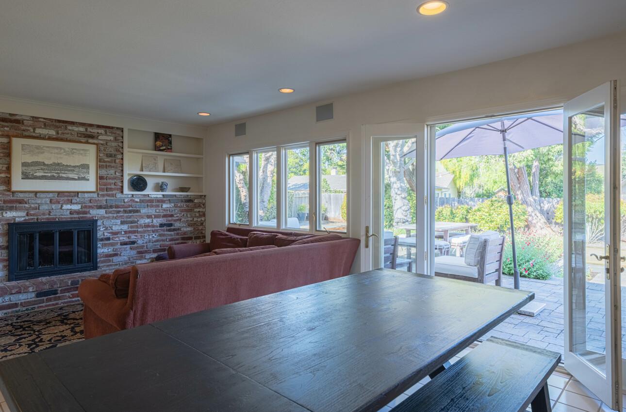 Detail Gallery Image 16 of 40 For 20260 Portola Dr, Salinas,  CA 93908 - 3 Beds | 2 Baths