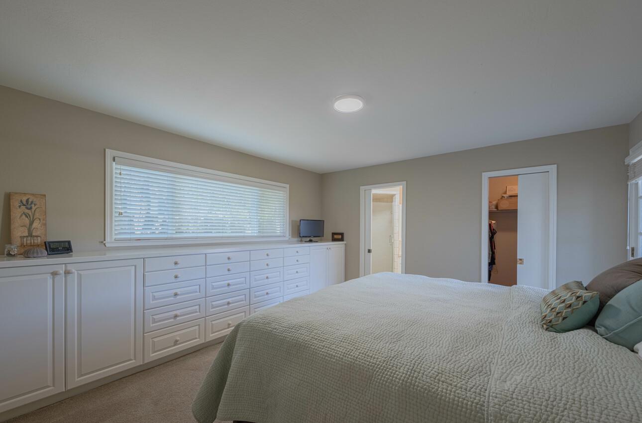 Detail Gallery Image 19 of 40 For 20260 Portola Dr, Salinas,  CA 93908 - 3 Beds | 2 Baths