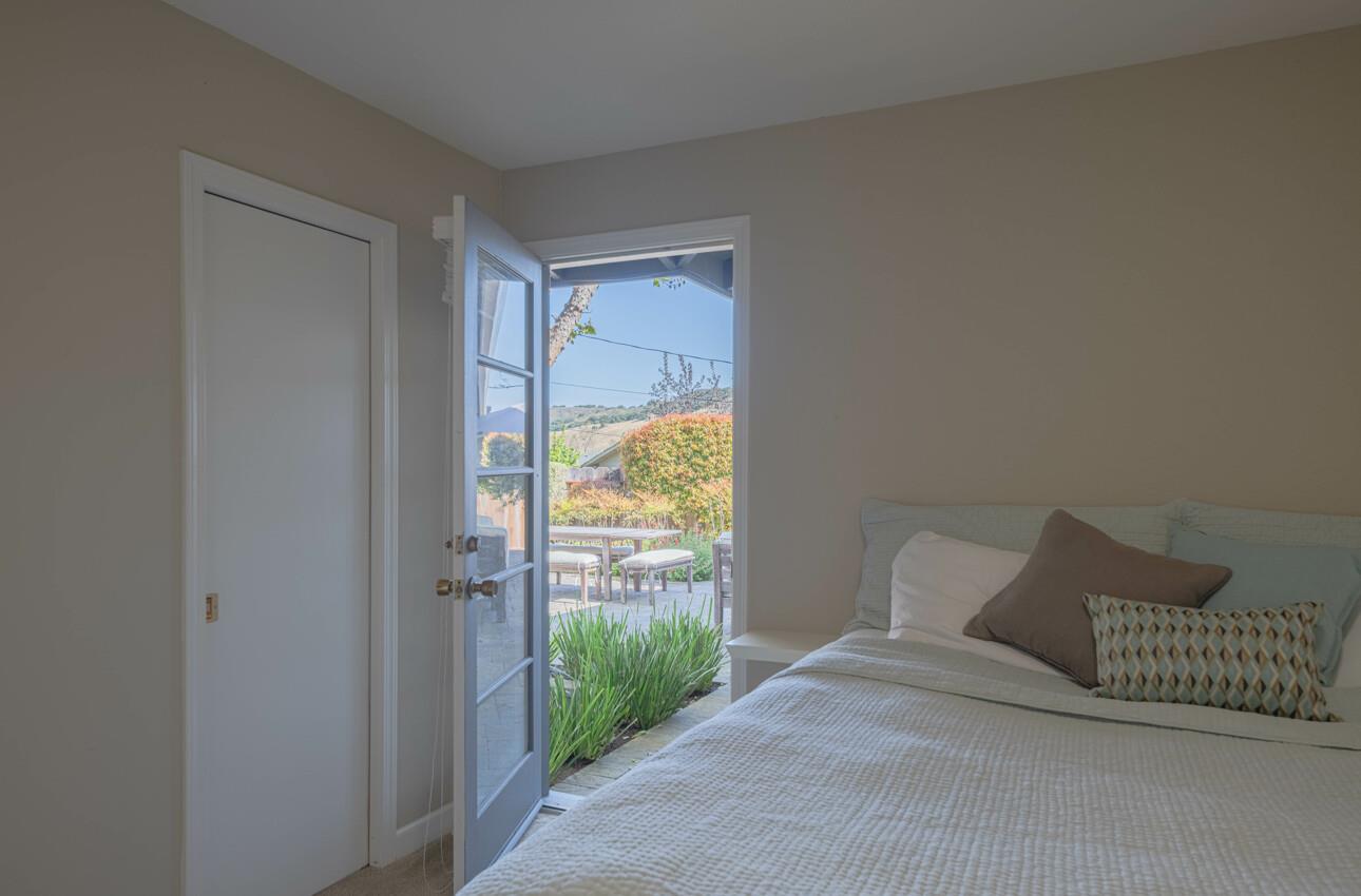 Detail Gallery Image 20 of 40 For 20260 Portola Dr, Salinas,  CA 93908 - 3 Beds | 2 Baths