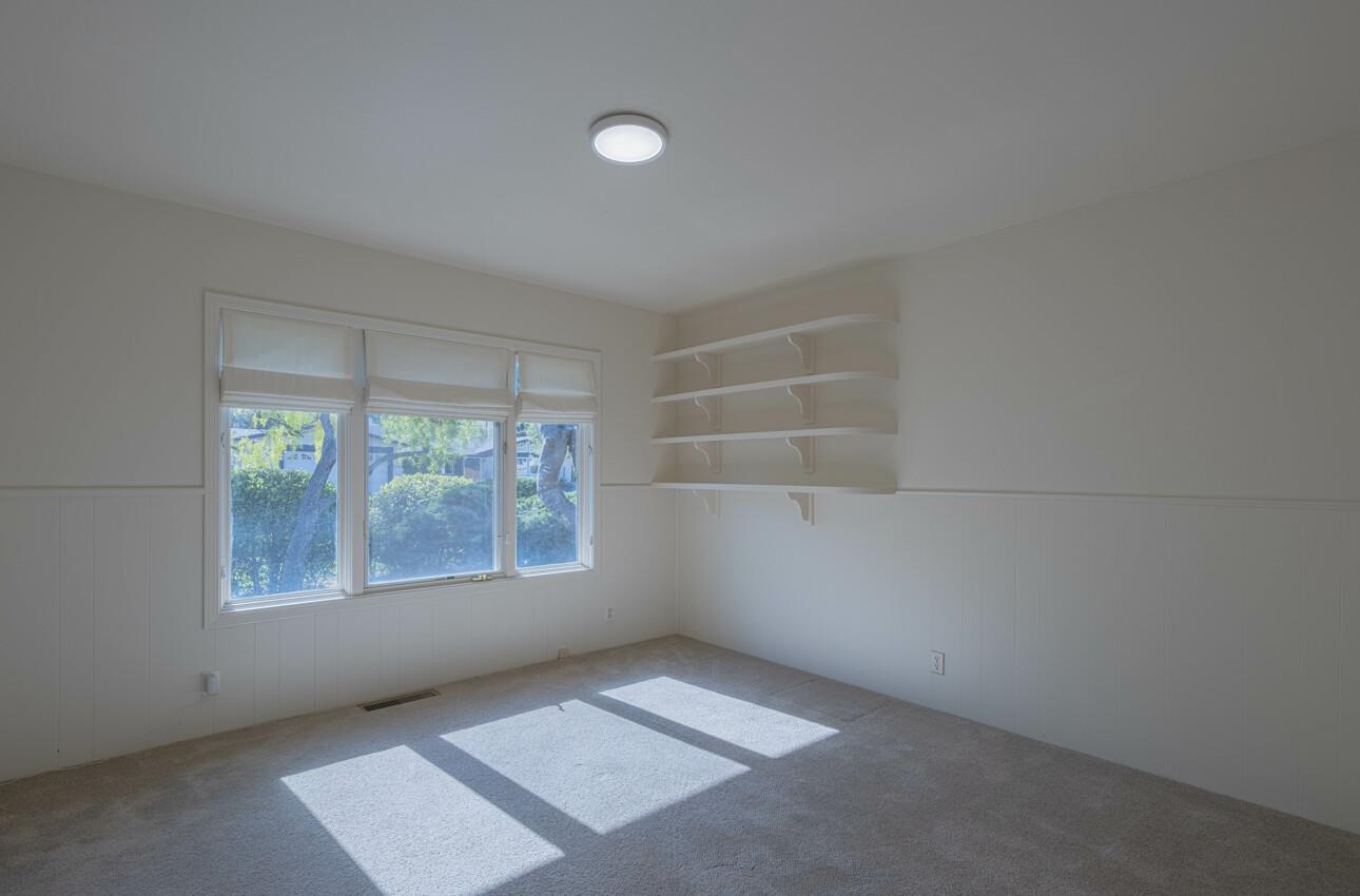 Detail Gallery Image 25 of 40 For 20260 Portola Dr, Salinas,  CA 93908 - 3 Beds | 2 Baths
