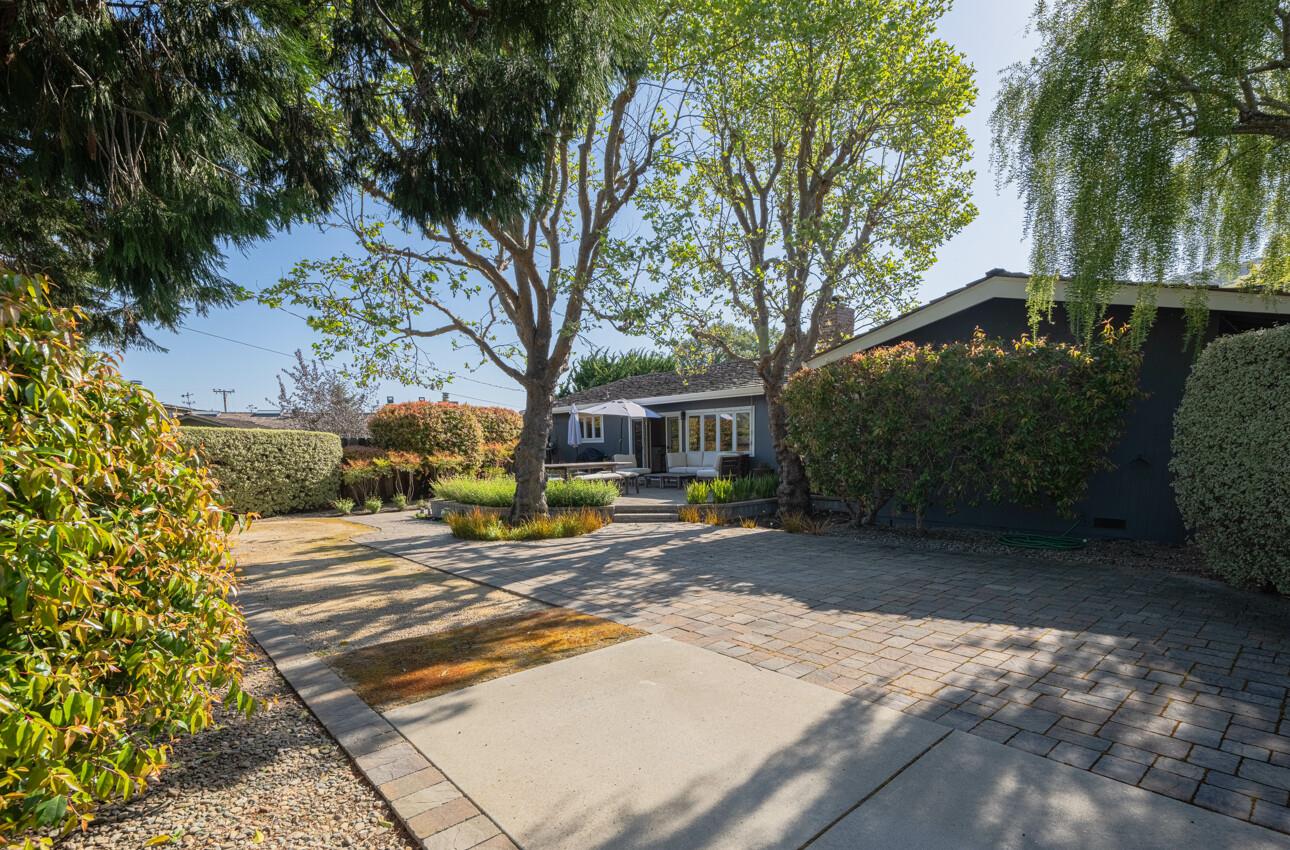 Detail Gallery Image 35 of 40 For 20260 Portola Dr, Salinas,  CA 93908 - 3 Beds | 2 Baths