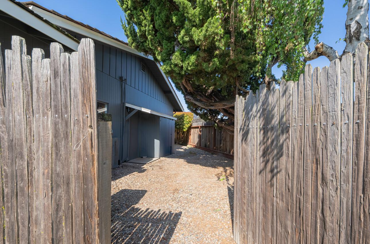 Detail Gallery Image 38 of 40 For 20260 Portola Dr, Salinas,  CA 93908 - 3 Beds | 2 Baths