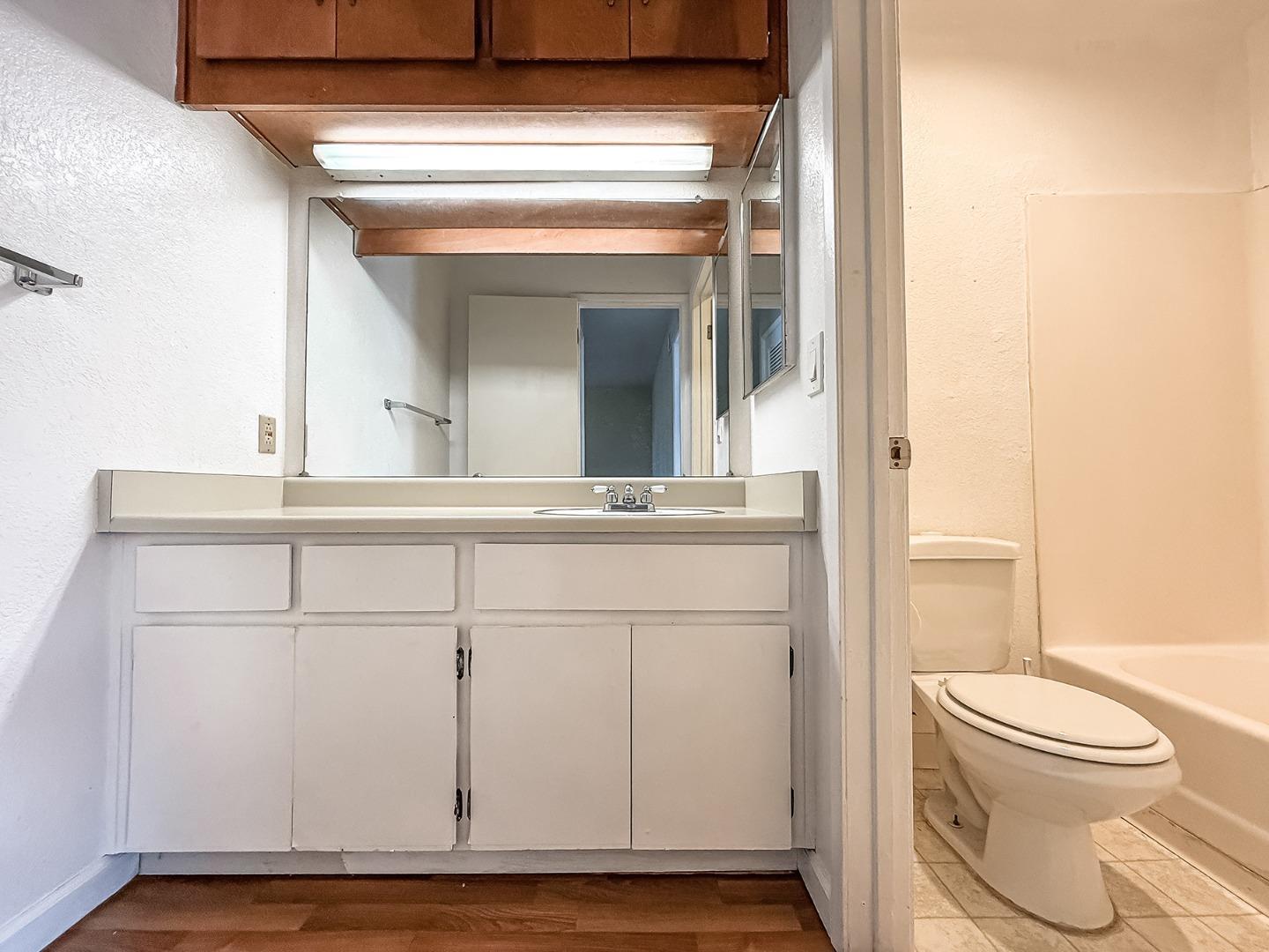 Detail Gallery Image 11 of 25 For 29629 Mountain Oak Ct #47,  Hayward,  CA 94544 - 1 Beds | 1 Baths