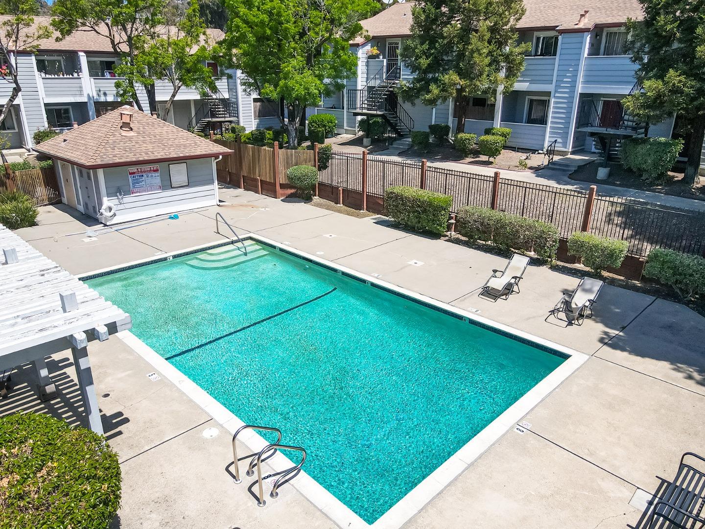 Detail Gallery Image 19 of 25 For 29629 Mountain Oak Ct #47,  Hayward,  CA 94544 - 1 Beds | 1 Baths