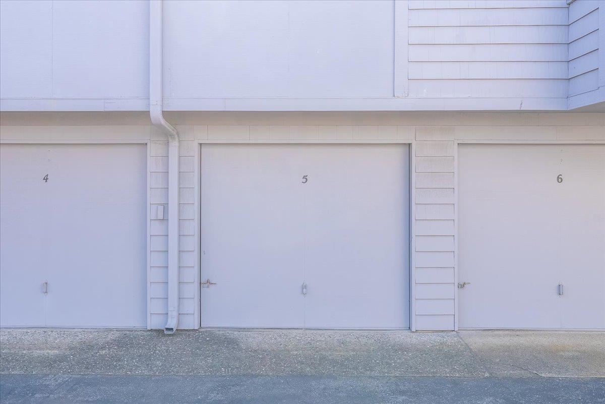 Detail Gallery Image 20 of 25 For 3095 Marina Dr #2,  Marina,  CA 93933 - 2 Beds | 2 Baths