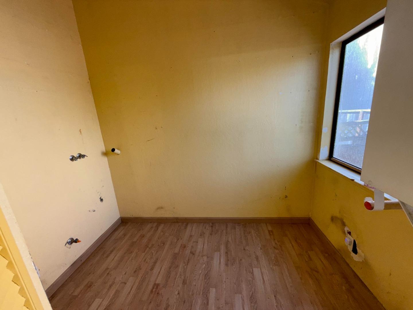 Detail Gallery Image 26 of 39 For 181 Hope Dr, Watsonville,  CA 95076 - 3 Beds | 2/1 Baths