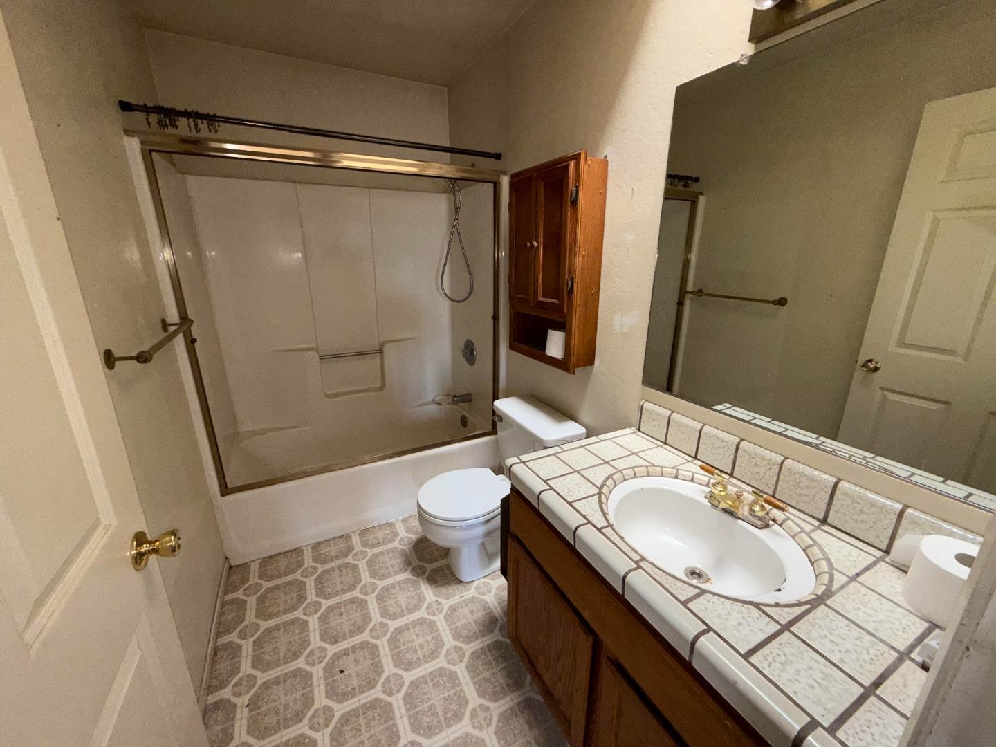 Detail Gallery Image 29 of 39 For 181 Hope Dr, Watsonville,  CA 95076 - 3 Beds | 2/1 Baths