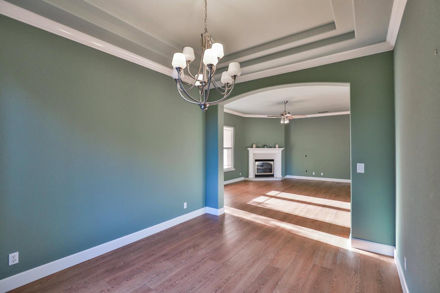 Detail Gallery Image 13 of 30 For 8118 Walnut Fair Cir, Fair Oaks,  CA 95628 - 4 Beds | 2 Baths