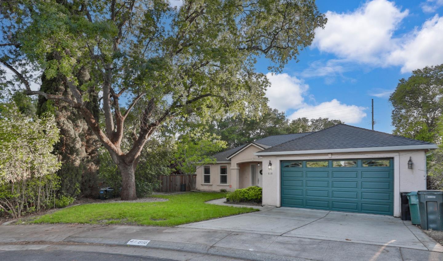 Detail Gallery Image 3 of 30 For 8118 Walnut Fair Cir, Fair Oaks,  CA 95628 - 4 Beds | 2 Baths