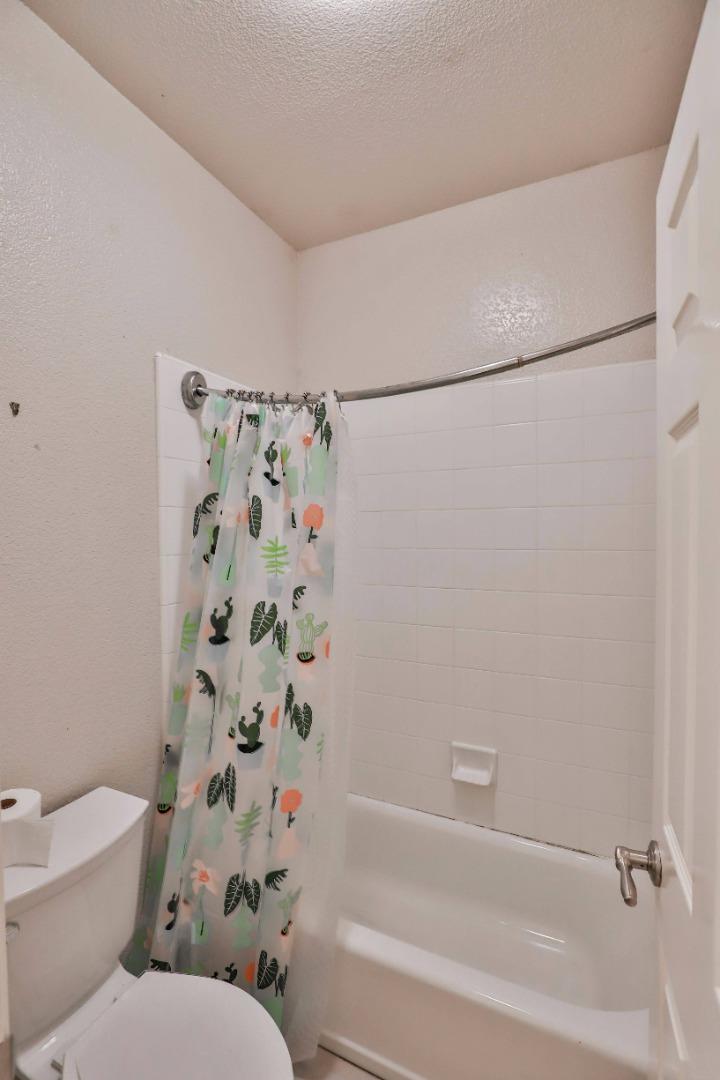 Detail Gallery Image 30 of 30 For 8118 Walnut Fair Cir, Fair Oaks,  CA 95628 - 4 Beds | 2 Baths