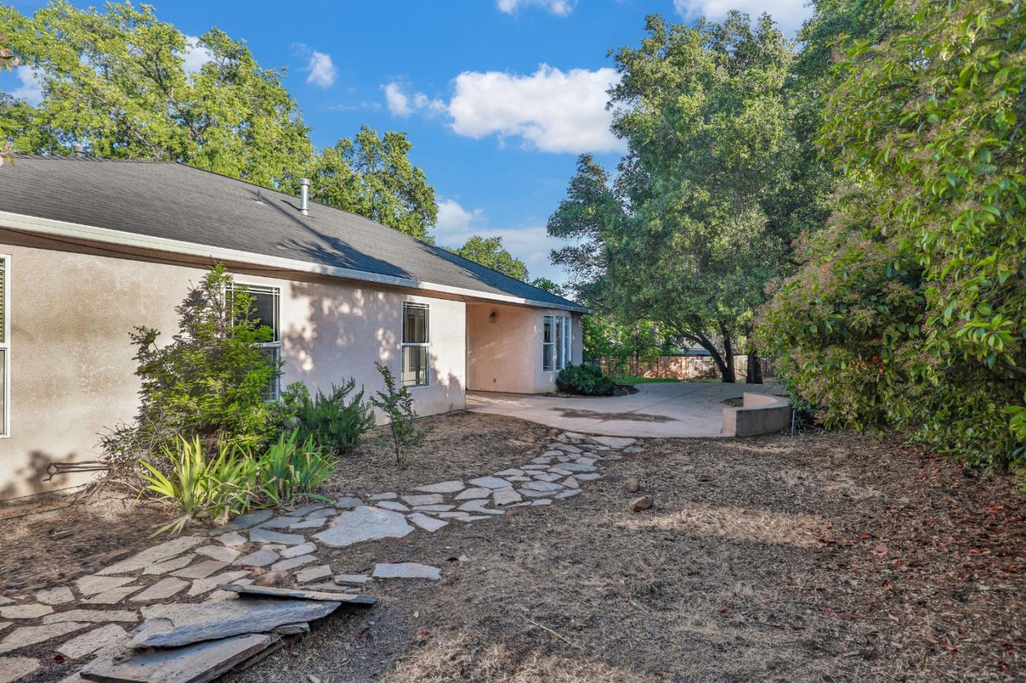 Detail Gallery Image 7 of 30 For 8118 Walnut Fair Cir, Fair Oaks,  CA 95628 - 4 Beds | 2 Baths