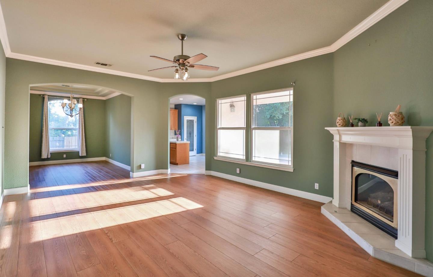 Detail Gallery Image 9 of 30 For 8118 Walnut Fair Cir, Fair Oaks,  CA 95628 - 4 Beds | 2 Baths
