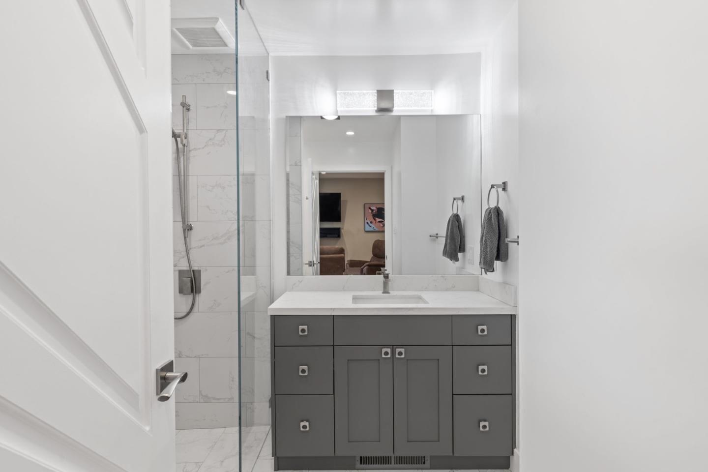 Detail Gallery Image 24 of 53 For 2602 Hastings Dr, Belmont,  CA 94002 - 4 Beds | 3 Baths