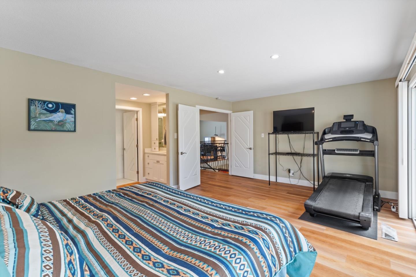 Detail Gallery Image 27 of 53 For 2602 Hastings Dr, Belmont,  CA 94002 - 4 Beds | 3 Baths