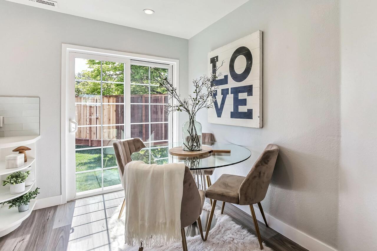 Detail Gallery Image 7 of 23 For 399 N Sunnyvale Ave, Sunnyvale,  CA 94085 - 3 Beds | 2 Baths