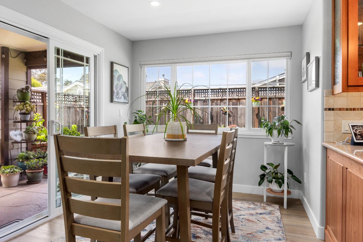 Detail Gallery Image 14 of 39 For 3031 Childers Ln, Santa Cruz,  CA 95062 - 3 Beds | 2 Baths