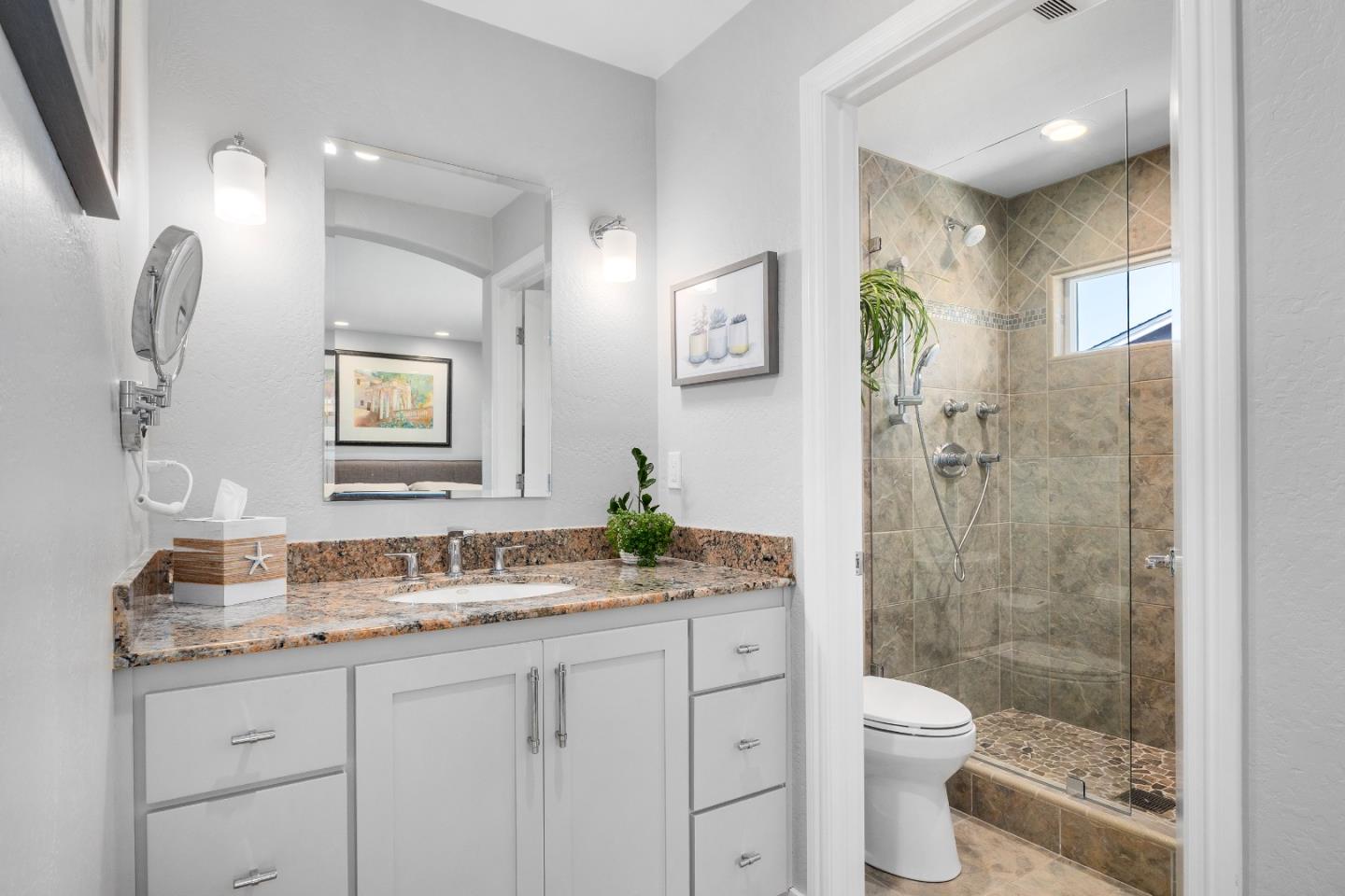 Detail Gallery Image 18 of 39 For 3031 Childers Ln, Santa Cruz,  CA 95062 - 3 Beds | 2 Baths