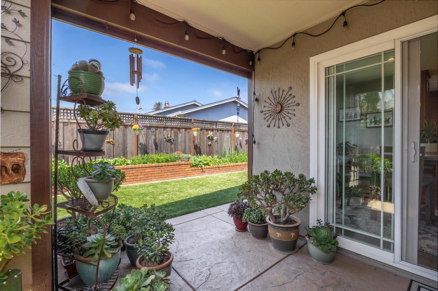 Detail Gallery Image 31 of 39 For 3031 Childers Ln, Santa Cruz,  CA 95062 - 3 Beds | 2 Baths