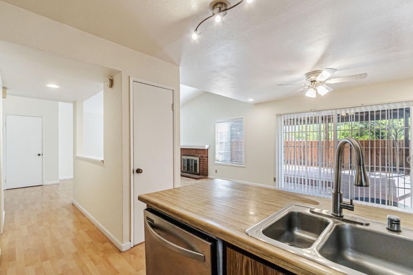 Detail Gallery Image 15 of 39 For 1891 S Capitol Ave, San Jose,  CA 95127 - 3 Beds | 2/1 Baths
