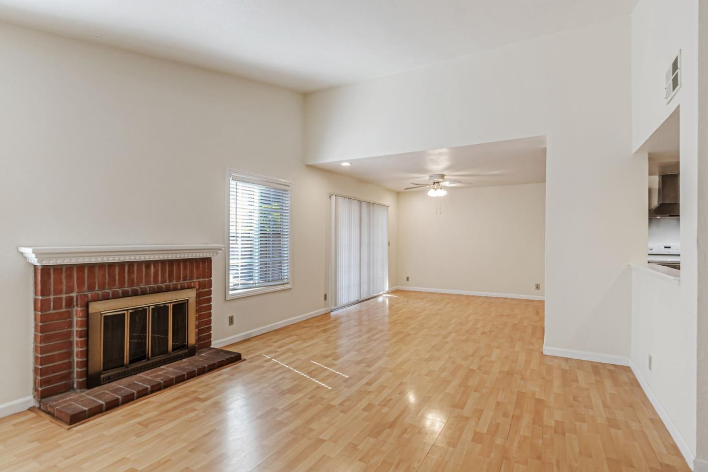 Detail Gallery Image 9 of 39 For 1891 S Capitol Ave, San Jose,  CA 95127 - 3 Beds | 2/1 Baths