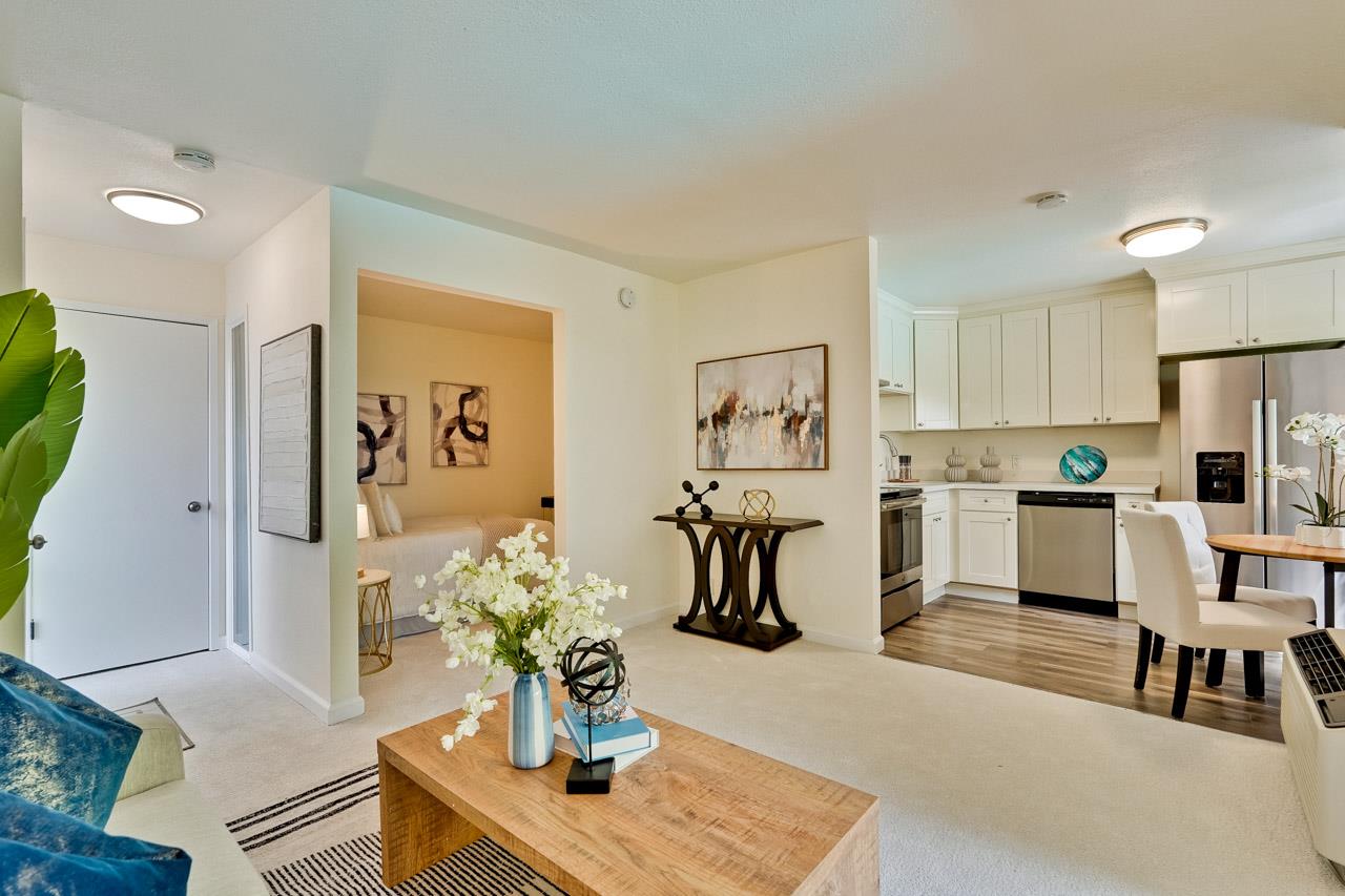 Detail Gallery Image 1 of 30 For 954 Kiely Blvd #H,  Santa Clara,  CA 95051 - 1 Beds | 1 Baths